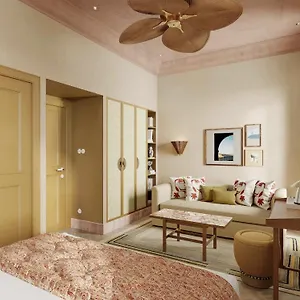 Maison Saint Louis - Vieux Port Hotel